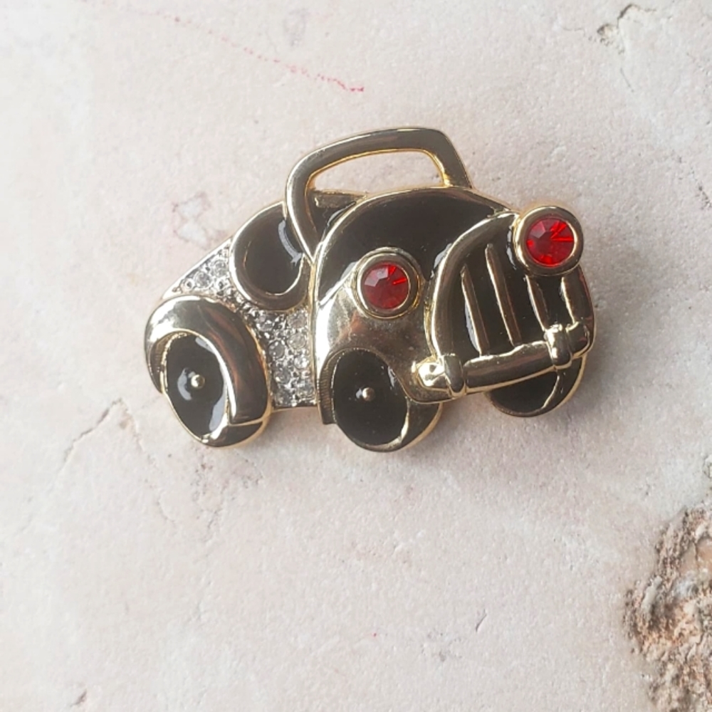 Vintage ode to the 1920s Buggy car black and gold, Great Gatsby, fancy, auto